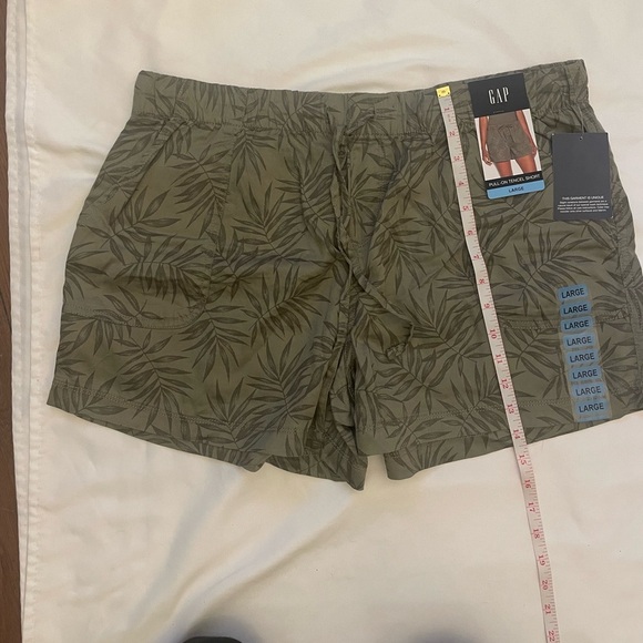 NWT Gap size large green pull on tencel shorts - Picture 11 of 13